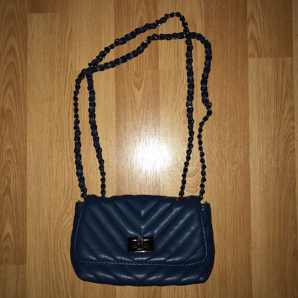 Small, Navy Steve Madden Bag